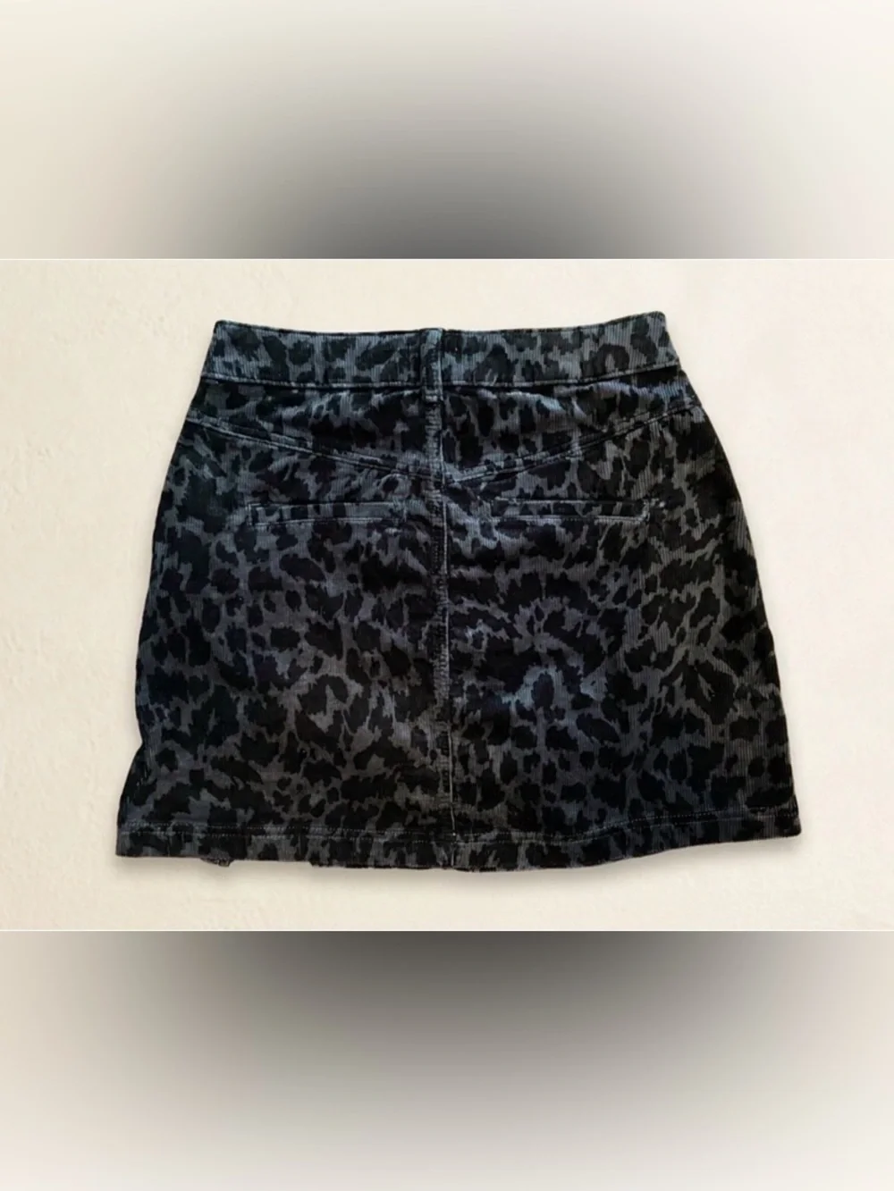 Anthropologie Pilcro NWOT Corduroy Leopard Animal Print Mini Skirt Size 6 Small